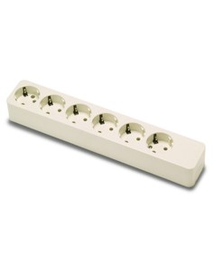 Base 2507 6 tomas tt s/cable 16a-250v de famatel